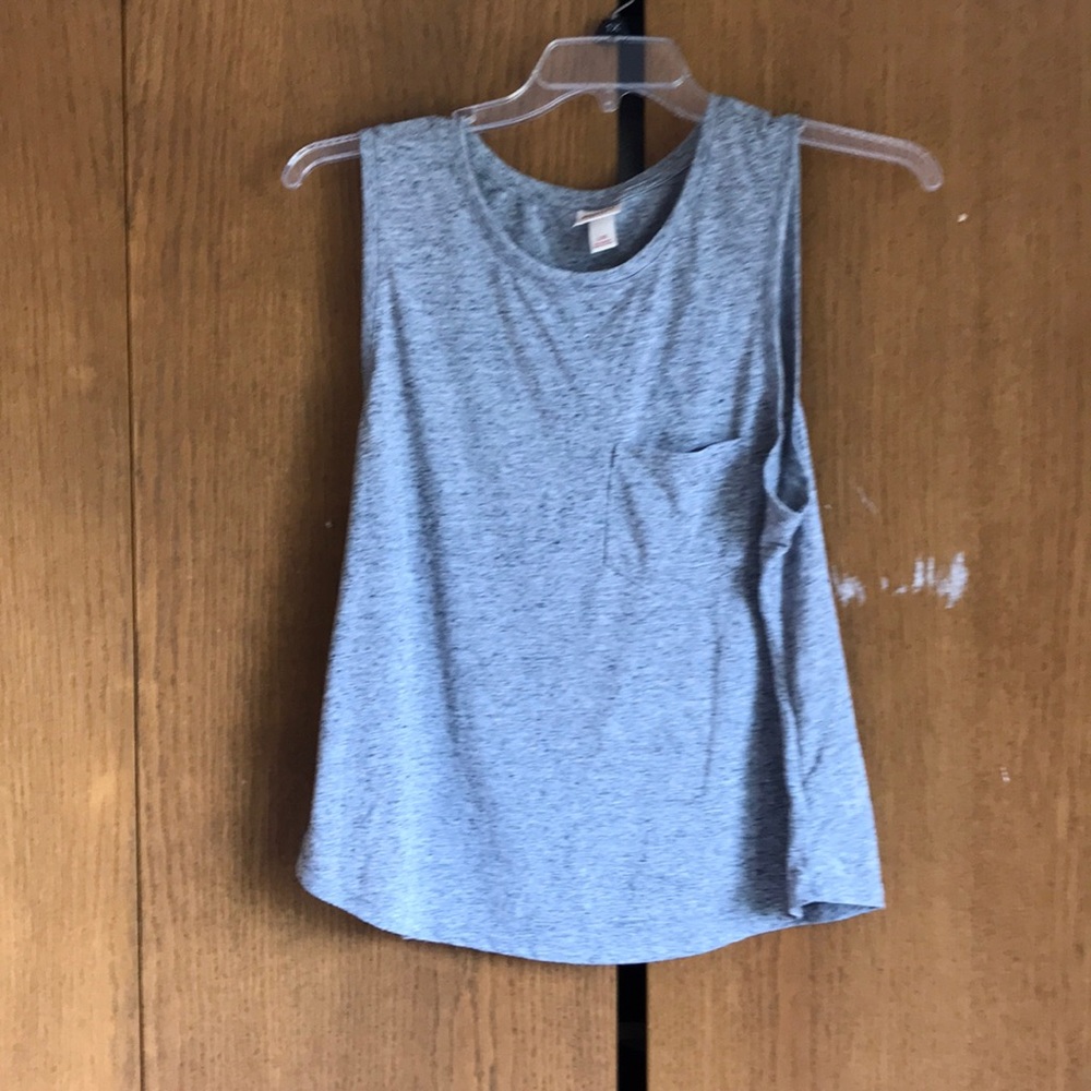 grey muscles tank top